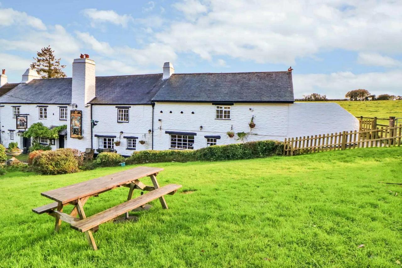 Finest Retreats - The Old Church House Inn Broadhempston Exterior foto